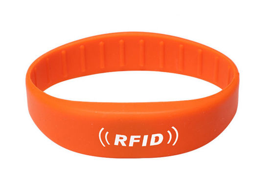 EM4305 EM4100 TK4100 Uhf Rfid Wristband For Waterpark